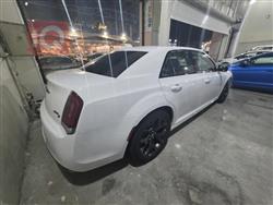 كرايسلر 300